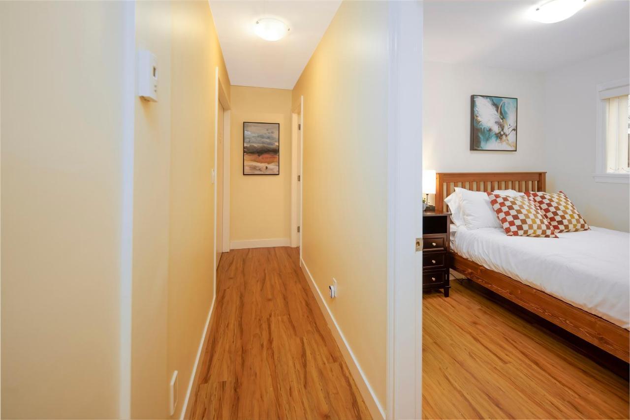 Cozy 2 Beds Spacious Rooms,Close To Transit Vancouver Exterior photo