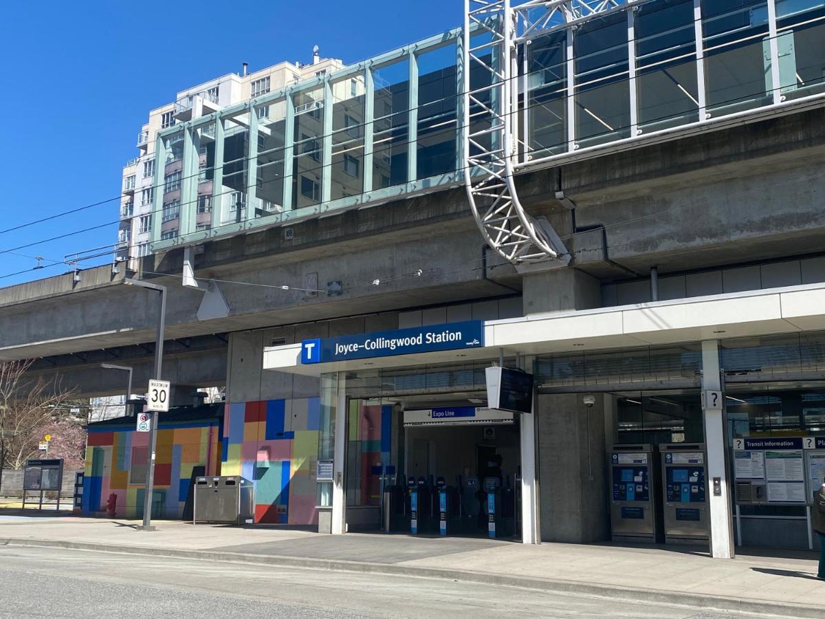 Cozy 2 Beds Spacious Rooms,Close To Transit Vancouver Exterior photo